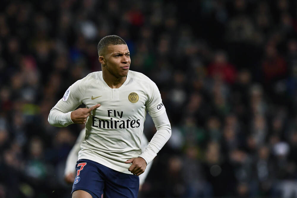 二战时的法国本是一流强国，为何在德军的攻势下，6个星期就投降